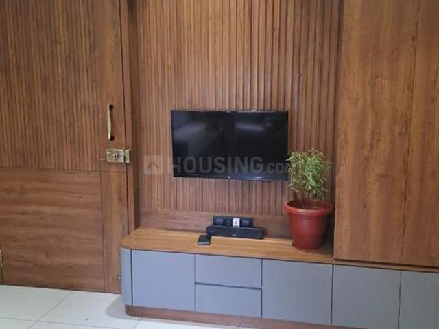 3 BHK Apartment in Thaltej for rent Ahmedabad. The reference number is 20431791