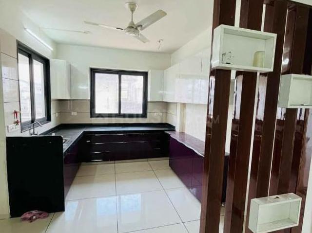 3 BHK Apartment in Thaltej for rent Ahmedabad. The reference number is 20457699