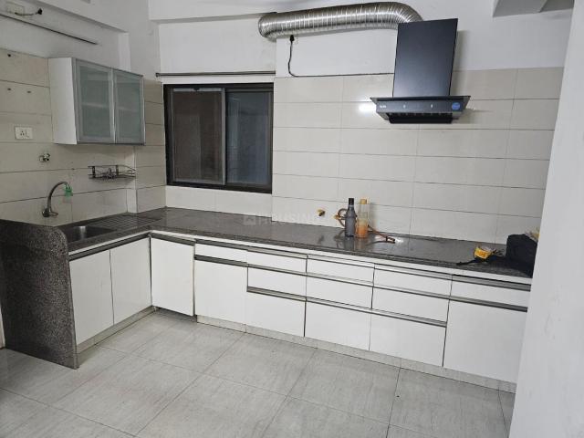 3 BHK Apartment in Thaltej for rent Ahmedabad. The reference number is 20701271