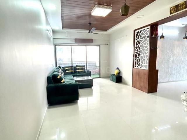 3 BHK Apartment in Thaltej for rent Ahmedabad. The reference number is 20736561