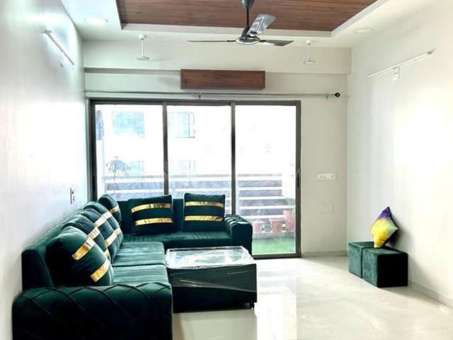 3 BHK Apartment in Thaltej for rent Ahmedabad. The reference number is 20948686