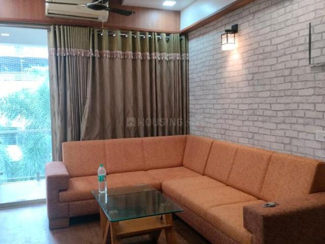 3 BHK Apartment in Thaltej for rent Ahmedabad. The reference number is 20974350