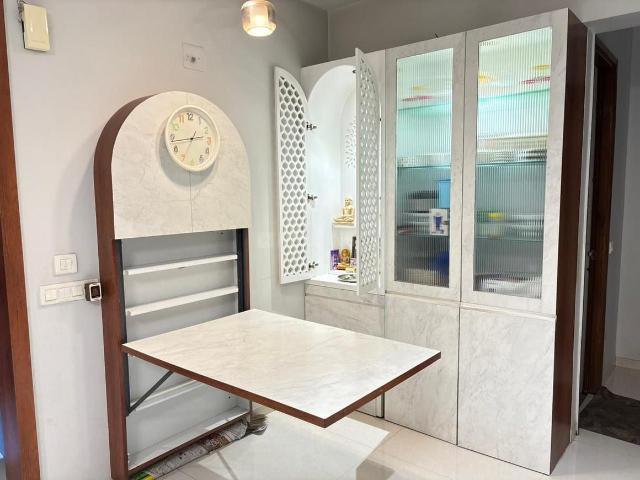 3 BHK Apartment in Thaltej for rent Ahmedabad. The reference number is 20304306