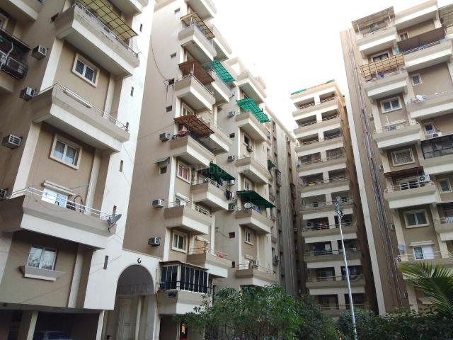 3 BHK Apartment in Thaltej for resale Ahmedabad. The reference number is 19773410