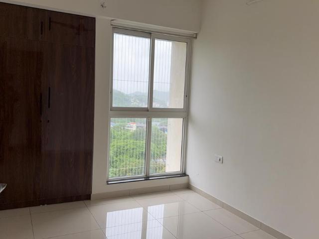 3 BHK Apartment in Thane West for rent Thane. The reference number is 20744101