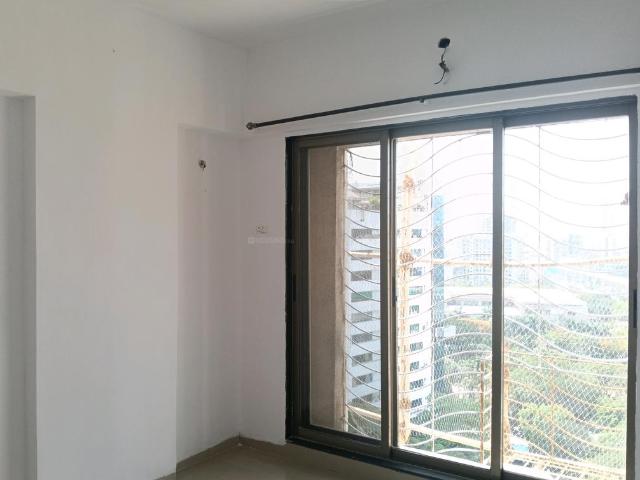 3 BHK Apartment in Thane West for resale Thane. The reference number is 18746373