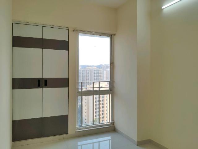 3 BHK Apartment in Thane West for resale Thane. The reference number is 19420610