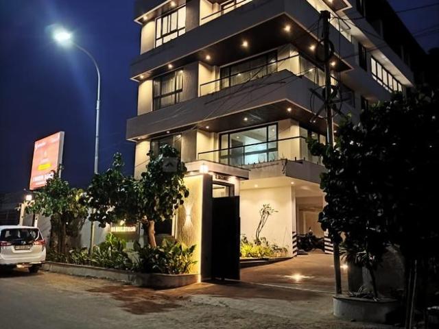 3 BHK Apartment in Thiruvanmiyur for resale Chennai. The reference number is 21040711