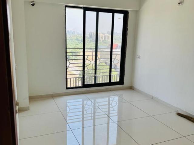 3 BHK Apartment in Tragad for rent Ahmedabad. The reference number is 13098290