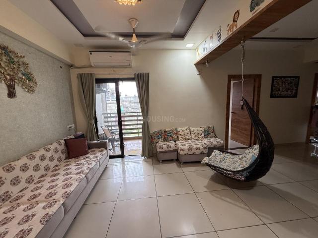 3 BHK Apartment in Tragad for rent Ahmedabad. The reference number is 20406926