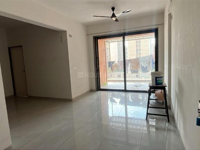 3 BHK Apartment in Tragad for rent Ahmedabad. The reference number is 21032706