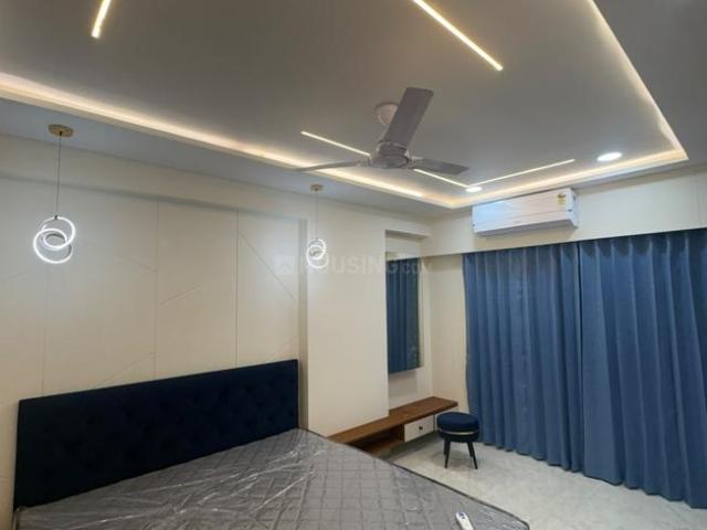 3 BHK Apartment in Tragad for rent Ahmedabad. The reference number is 21140199