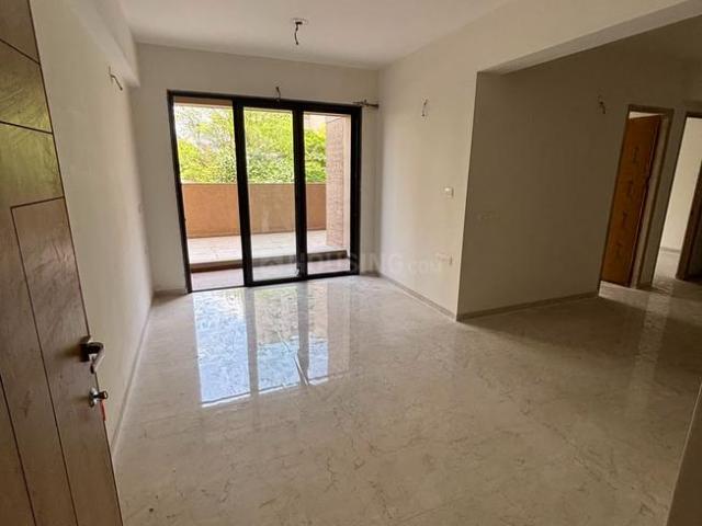 3 BHK Apartment in Tragad for rent Ahmedabad. The reference number is 21105516
