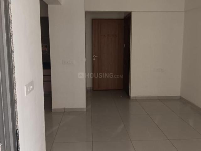 3 BHK Apartment in Tragad for rent Ahmedabad. The reference number is 21202181
