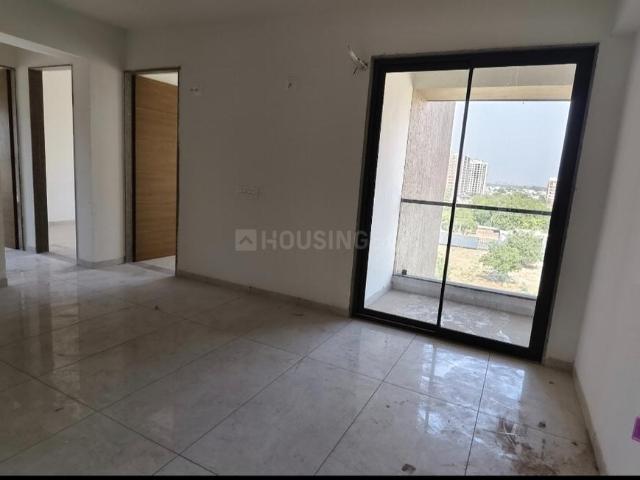 3 BHK Apartment in Tragad for resale Ahmedabad. The reference number is 20255538