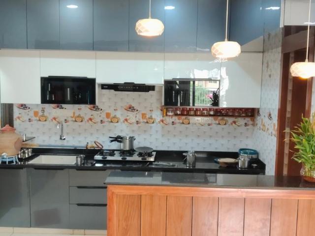 3 BHK Apartment in Tragad for resale Ahmedabad. The reference number is 20603182