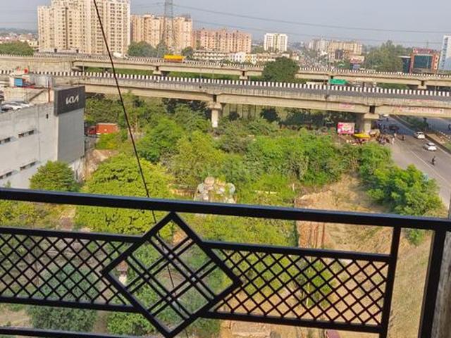 3 BHK Apartment in Triveni Nagar for rent Lucknow. The reference number is 21312361