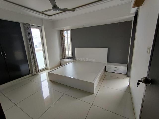 3 BHK Apartment in Tulsi Park for rent Rajkot. The reference number is 21118186