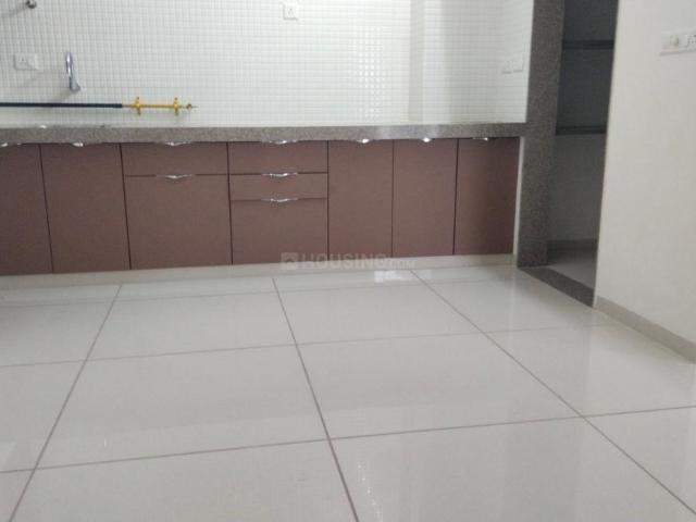 3 BHK Apartment in University Area for rent Ahmedabad. The reference number is 18793280
