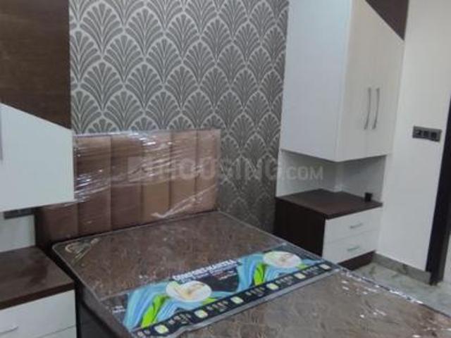 3 BHK Apartment in Uttam Nagar for rent New Delhi. The reference number is 21290178