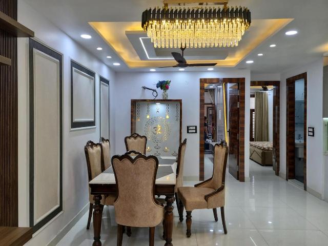3 BHK Apartment in Uttam Nagar for resale New Delhi. The reference number is 19877773