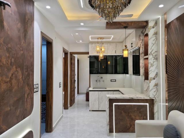 3 BHK Apartment in Uttam Nagar for resale New Delhi. The reference number is 19914100