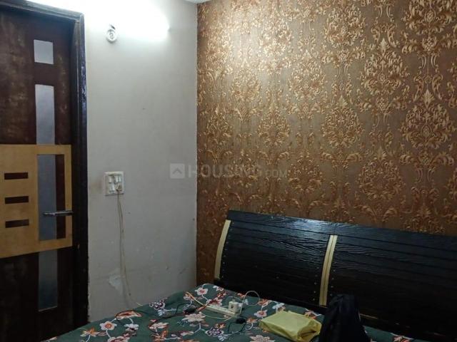3 BHK Apartment in Uttam Nagar for resale New Delhi. The reference number is 21109584