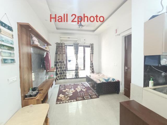 3 BHK Apartment in Utrathiya for rent Zirakpur. The reference number is 21180157
