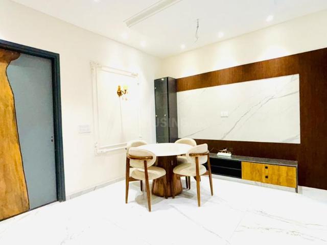 3 BHK Apartment in Utrathiya for resale Zirakpur. The reference number is 21205159