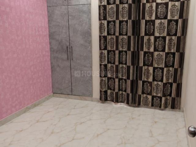 3 BHK Apartment in Vaishali for rent Ghaziabad. The reference number is 20995052