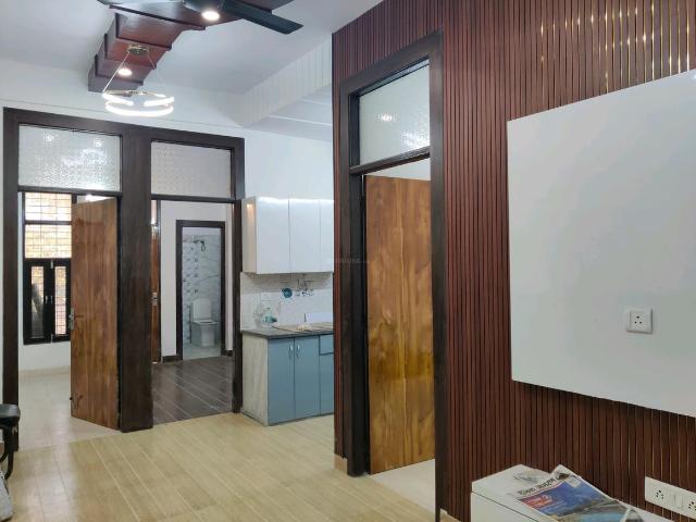 3 BHK Apartment in Vaishali for resale Ghaziabad. The reference number is 18928110