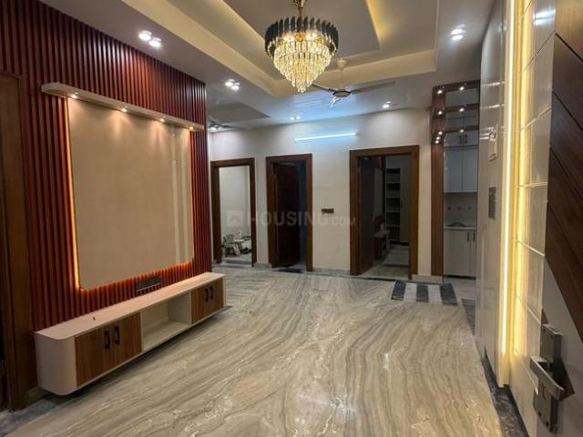 3 BHK Apartment in Vaishali for resale Ghaziabad. The reference number is 19501496