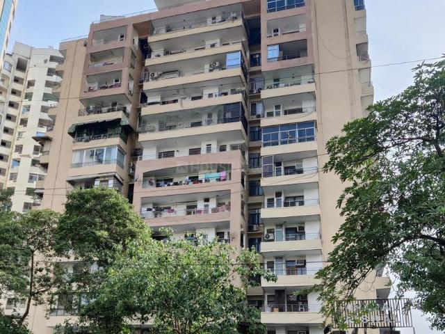 3 BHK Apartment in Vaishali for resale Ghaziabad. The reference number is 19978766