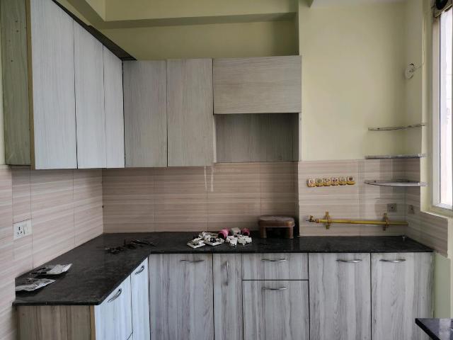 3 BHK Apartment in Vaishali for resale Ghaziabad. The reference number is 19205906