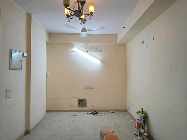 3 BHK Apartment in Vaishali for resale Ghaziabad. The reference number is 20774088