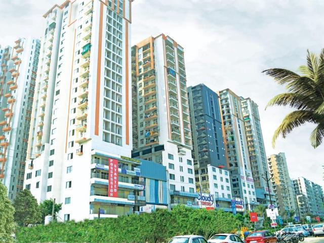 3 BHK Apartment in Vaishali for resale Ghaziabad. The reference number is 20896328