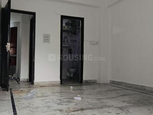 3 BHK Apartment in Vaishali for resale Ghaziabad. The reference number is 20972170