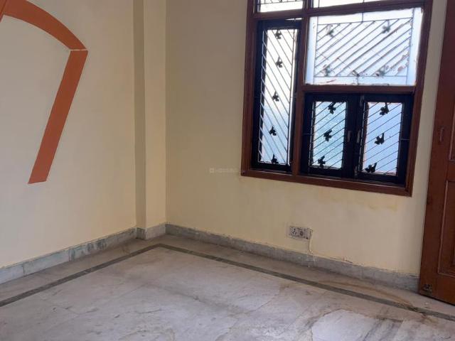 3 BHK Apartment in Vaishali for resale Ghaziabad. The reference number is 21103952