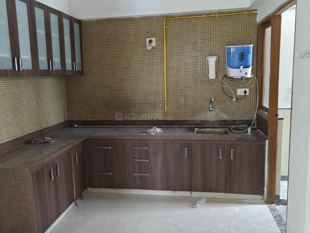 3 BHK Apartment in Vaishno Devi Circle for rent Ahmedabad. The reference number is 17805158