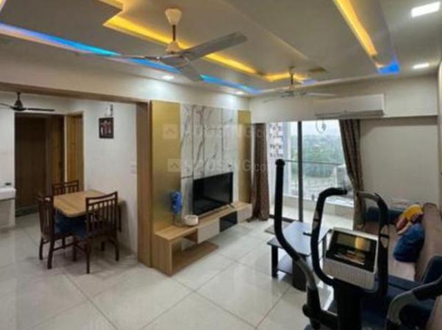 3 BHK Apartment in Vaishno Devi Circle for rent Ahmedabad. The reference number is 18945691