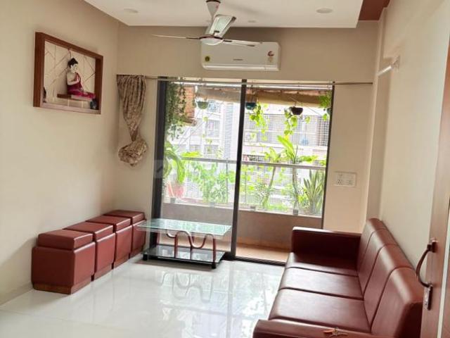 3 BHK Apartment in Vaishno Devi Circle for rent Ahmedabad. The reference number is 18282513