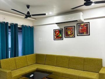 3 BHK Apartment in Vaishno Devi Circle for rent Ahmedabad. The reference number is 19462824