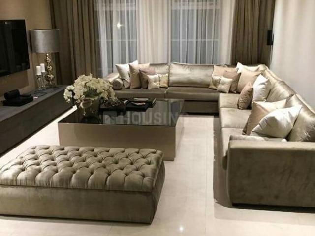 3 BHK Apartment in Vaishno Devi Circle for rent Ahmedabad. The reference number is 19566985