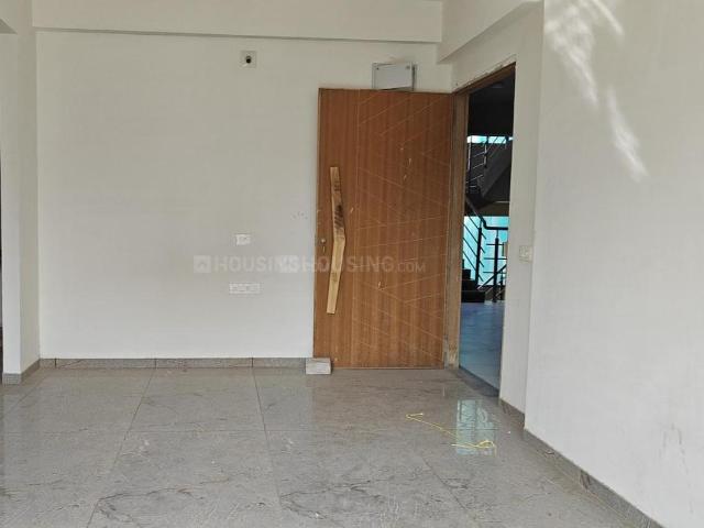 3 BHK Apartment in Vaishno Devi Circle for rent Ahmedabad. The reference number is 19864798