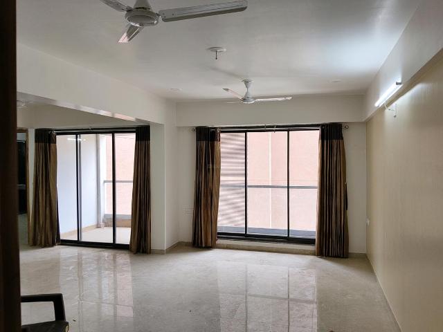 3 BHK Apartment in Vaishno Devi Circle for rent Ahmedabad. The reference number is 19937117