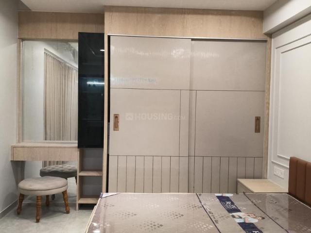 3 BHK Apartment in Vaishno Devi Circle for rent Ahmedabad. The reference number is 19995188