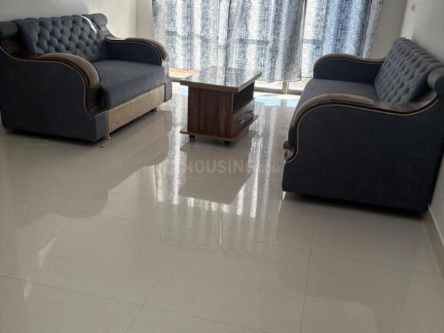 3 BHK Apartment in Vaishno Devi Circle for rent Ahmedabad. The reference number is 19076368