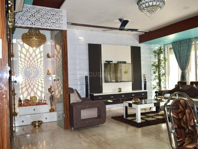 3 BHK Apartment in Vaishno Devi Circle for rent Ahmedabad. The reference number is 19124112