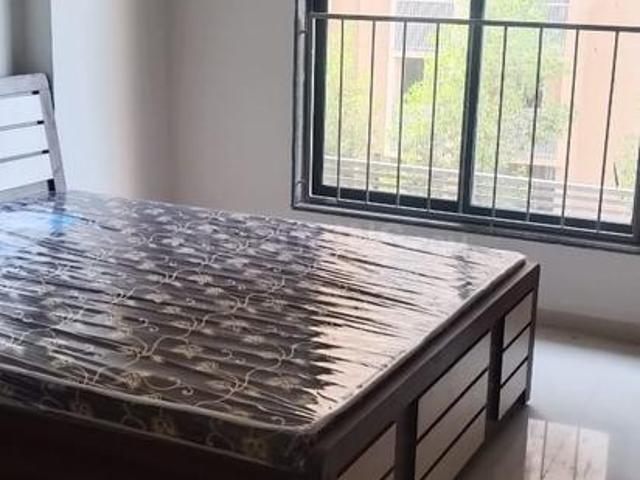 3 BHK Apartment in Vaishno Devi Circle for rent Ahmedabad. The reference number is 20468041
