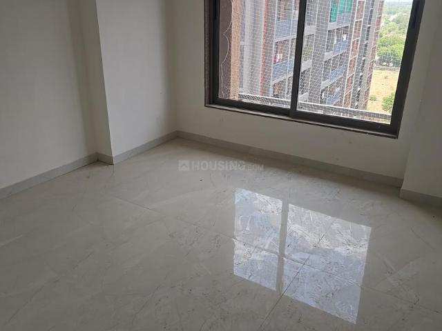 3 BHK Apartment in Vaishno Devi Circle for rent Ahmedabad. The reference number is 20521188